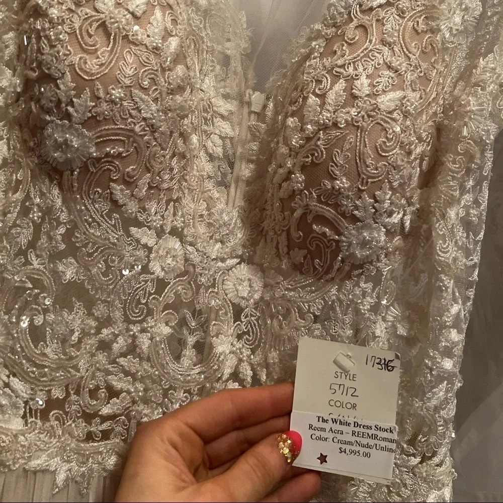 Reem Acra Wedding dress 5712 brand new with tags - Picture 4 of 6